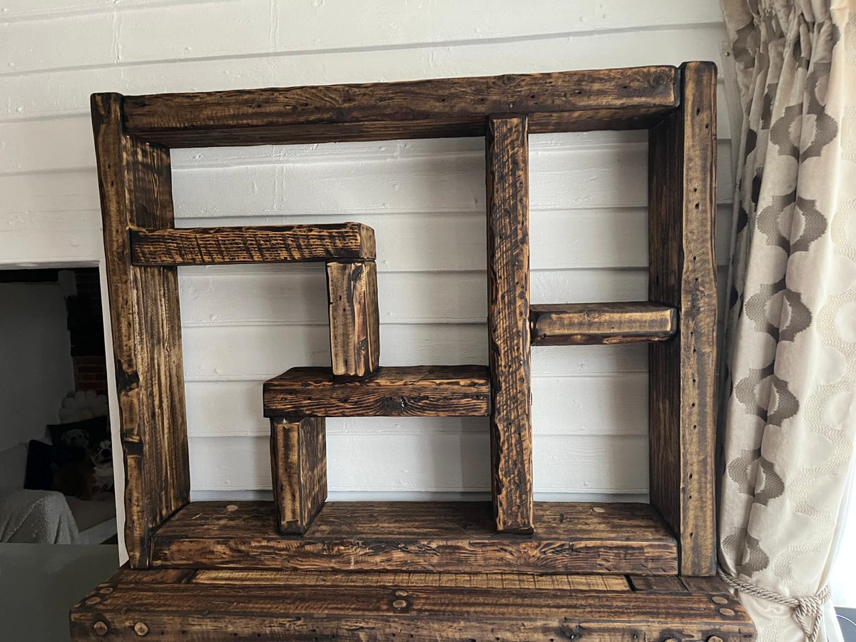 Etagere en bois massif