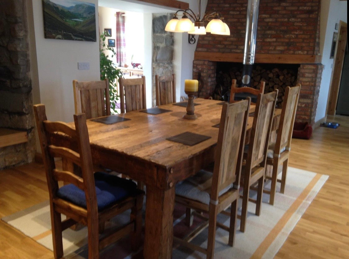 Table en bois massif