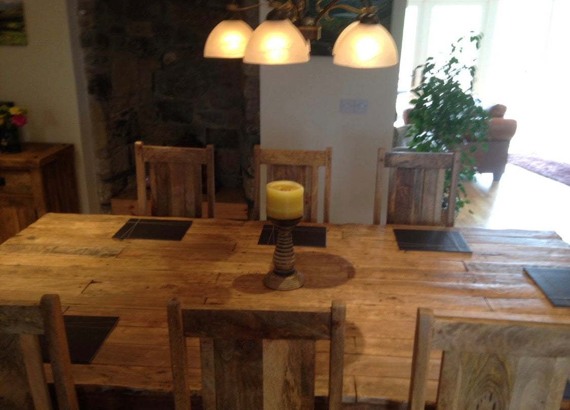 Table en bois massif