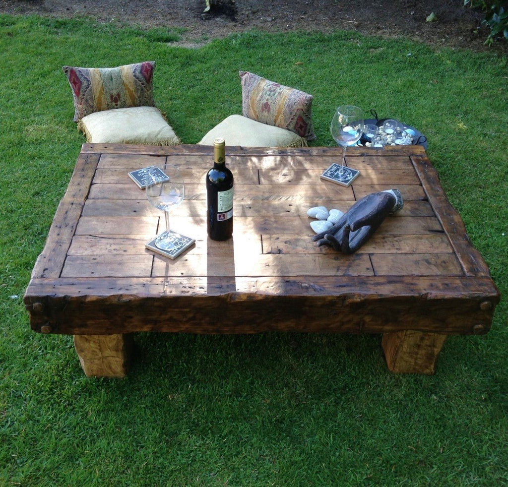 Table basse en bois massif
