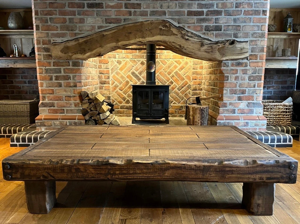 Table basse en bois massif